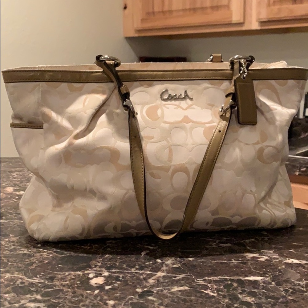 SOLD!! Coach Bag